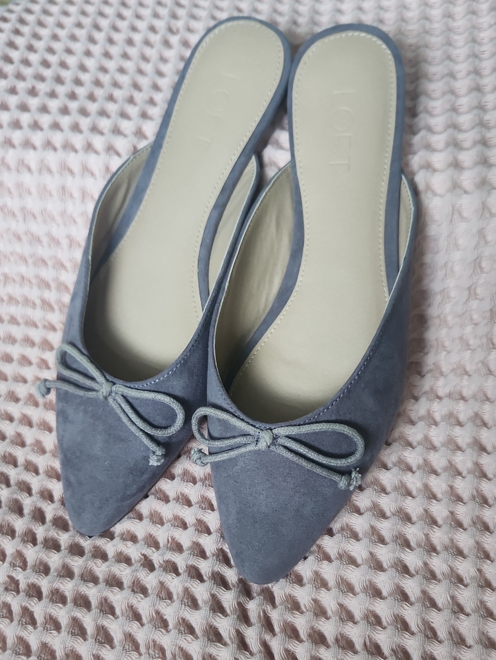 LOFT Slate Grey Pointed Toe Tie Bow Flats Preppy Casual Style